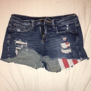 Ripped denim shorts